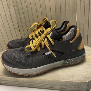 Lems Mesa Trail Head Black & Mustard Hiking Shoes 8.5